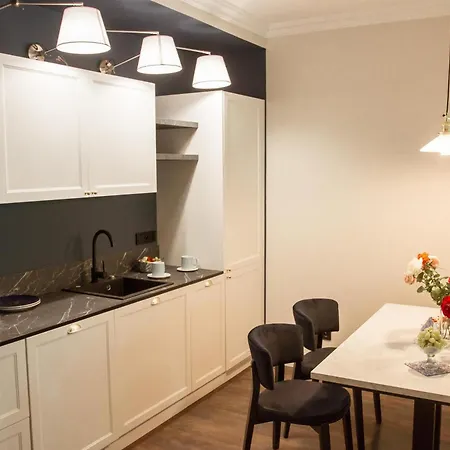 Park Operator Team * מיילנו